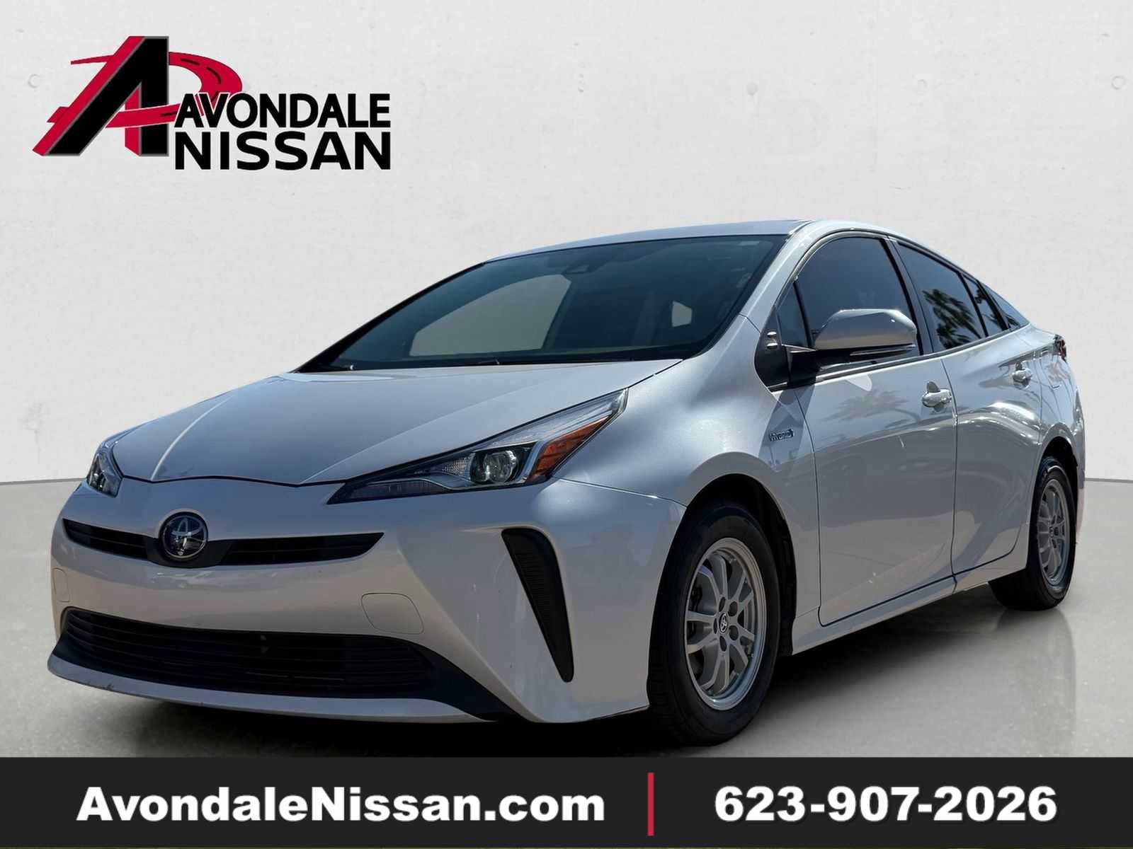 Used 2021 Toyota Prius L Eco w/ Carpet Mat Package (TMS) FWD image 1
