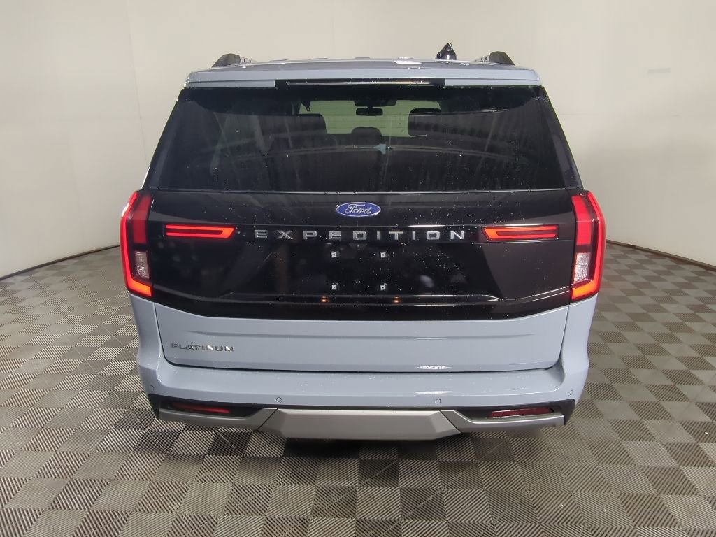 Used 2025 Ford Expedition Platinum AWD/4WD image 9