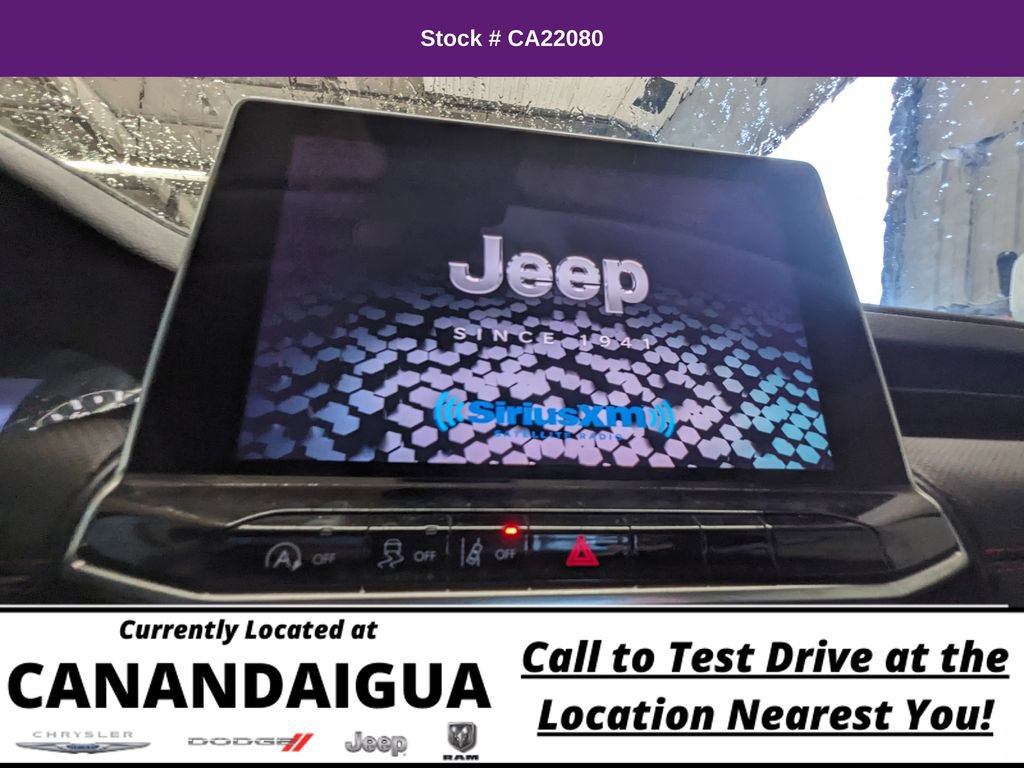Used 2022 Jeep Compass Trailhawk w/ Trailhawk Convenience Group AWD/4WD image 18