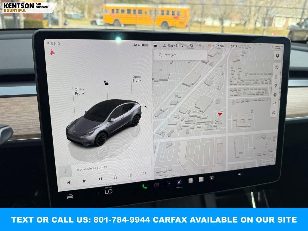 Used 2025 Tesla Model Y Long Range image 26
