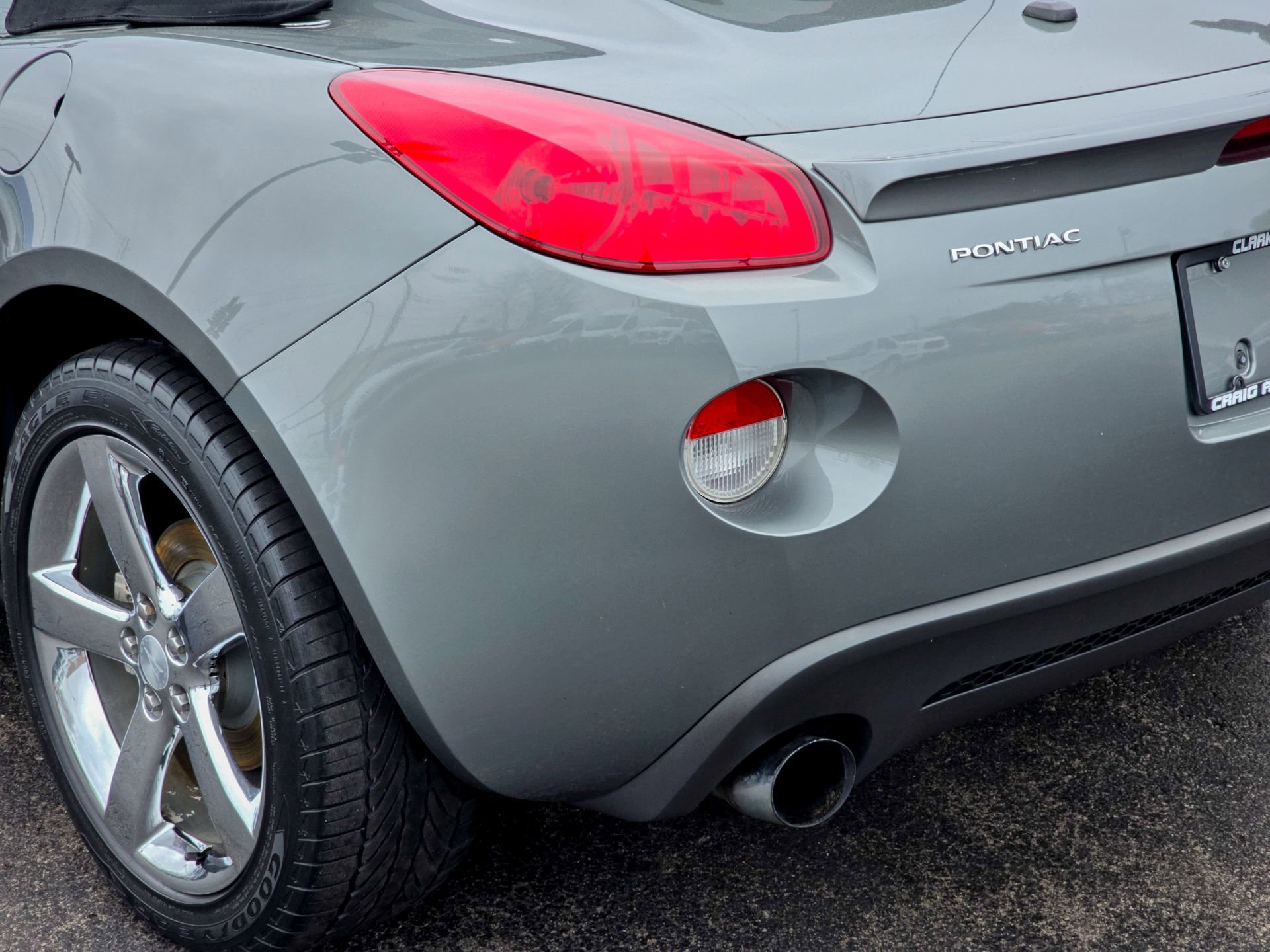 Used 2007 Pontiac Solstice GXP w/ Premium Package image 16
