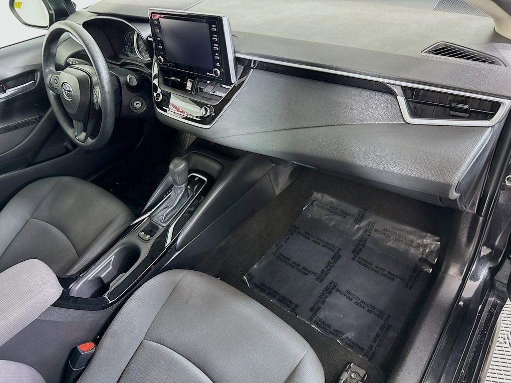Certified 2021 Toyota Corolla LE FWD image 30