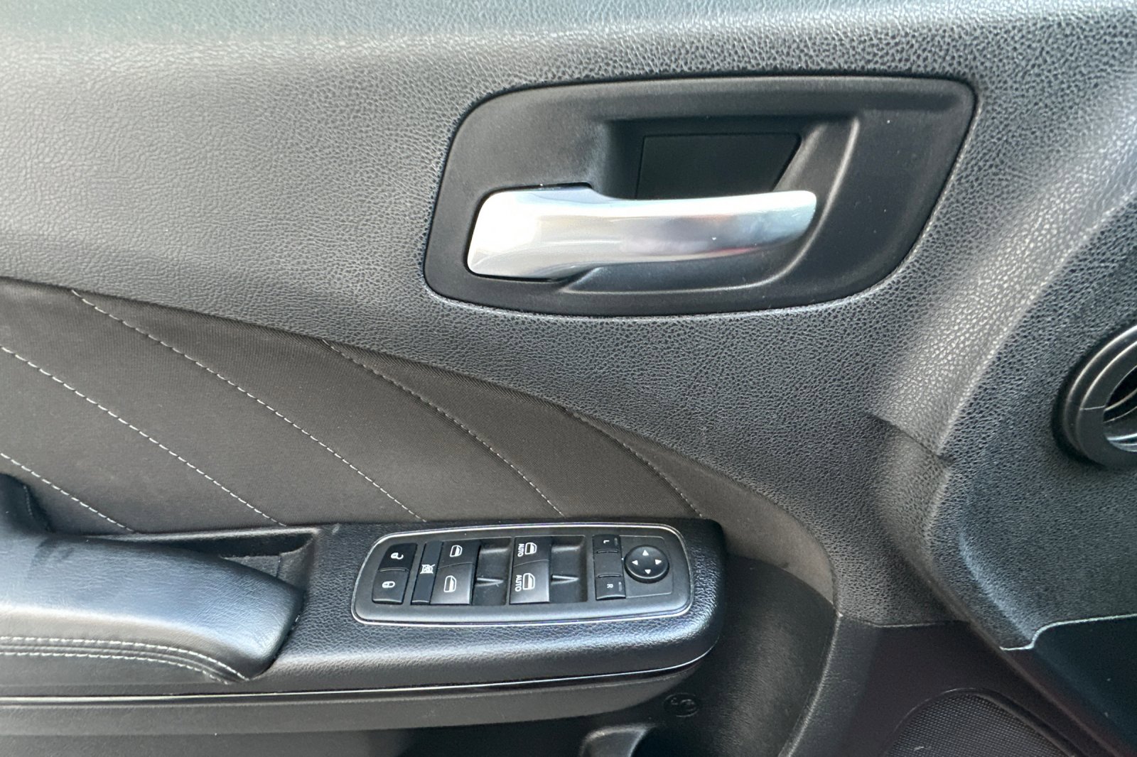 Used 2021 Dodge Charger R/T w/ Blacktop Package image 11