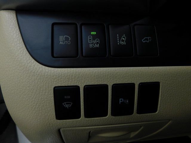 Used 2015 Toyota Highlander Limited image 34