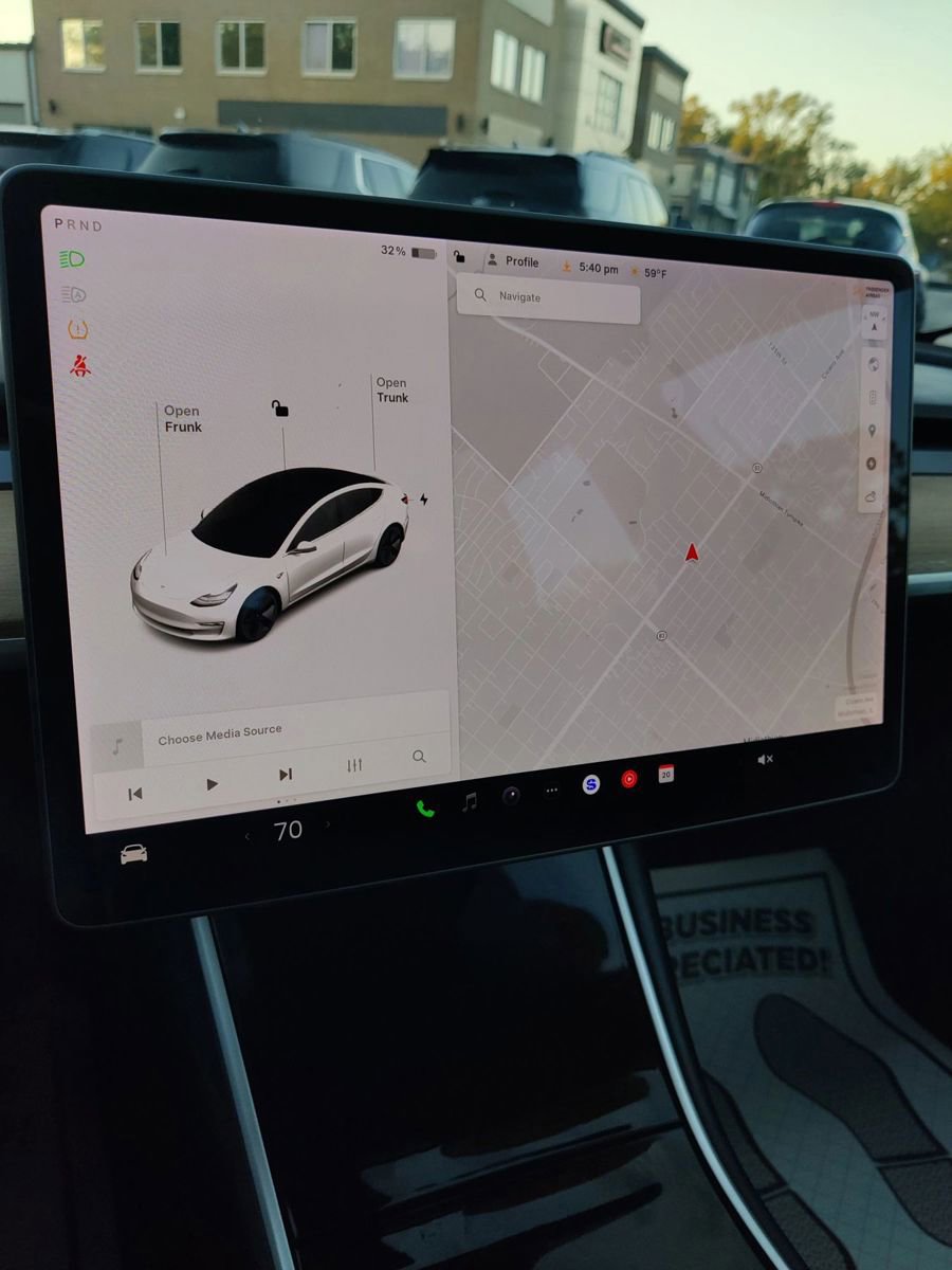 Used 2020 Tesla Model 3 Long Range AWD/4WD image 32