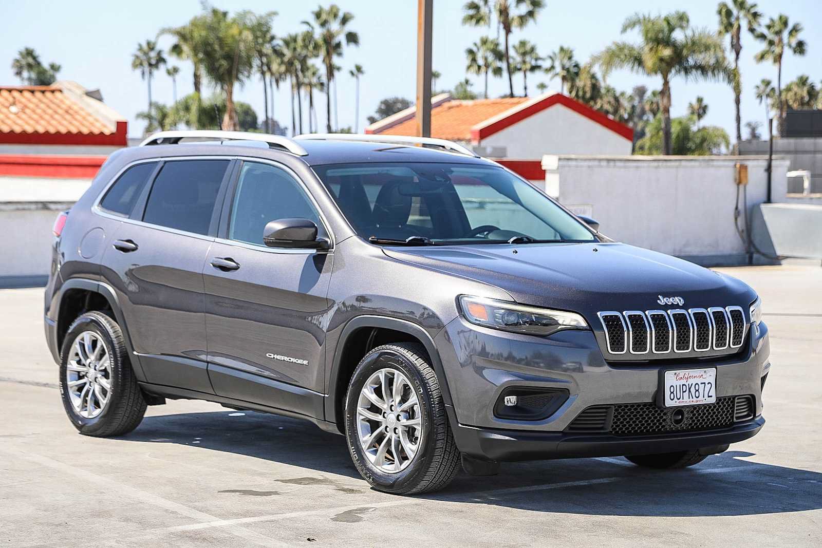 Used 2021 Jeep Cherokee Latitude Lux FWD image 4