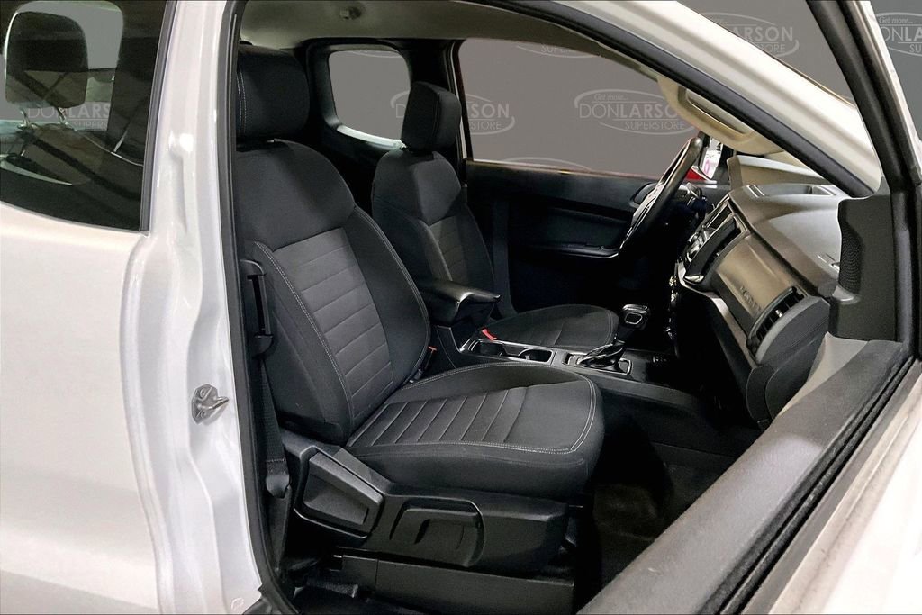 Used 2019 Ford Ranger XL w/ Equipment Group 101A Mid RWD image 16