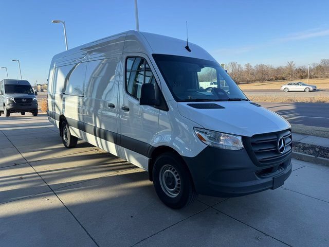 New 2025 Mercedes-Benz Sprinter 2500 image 3