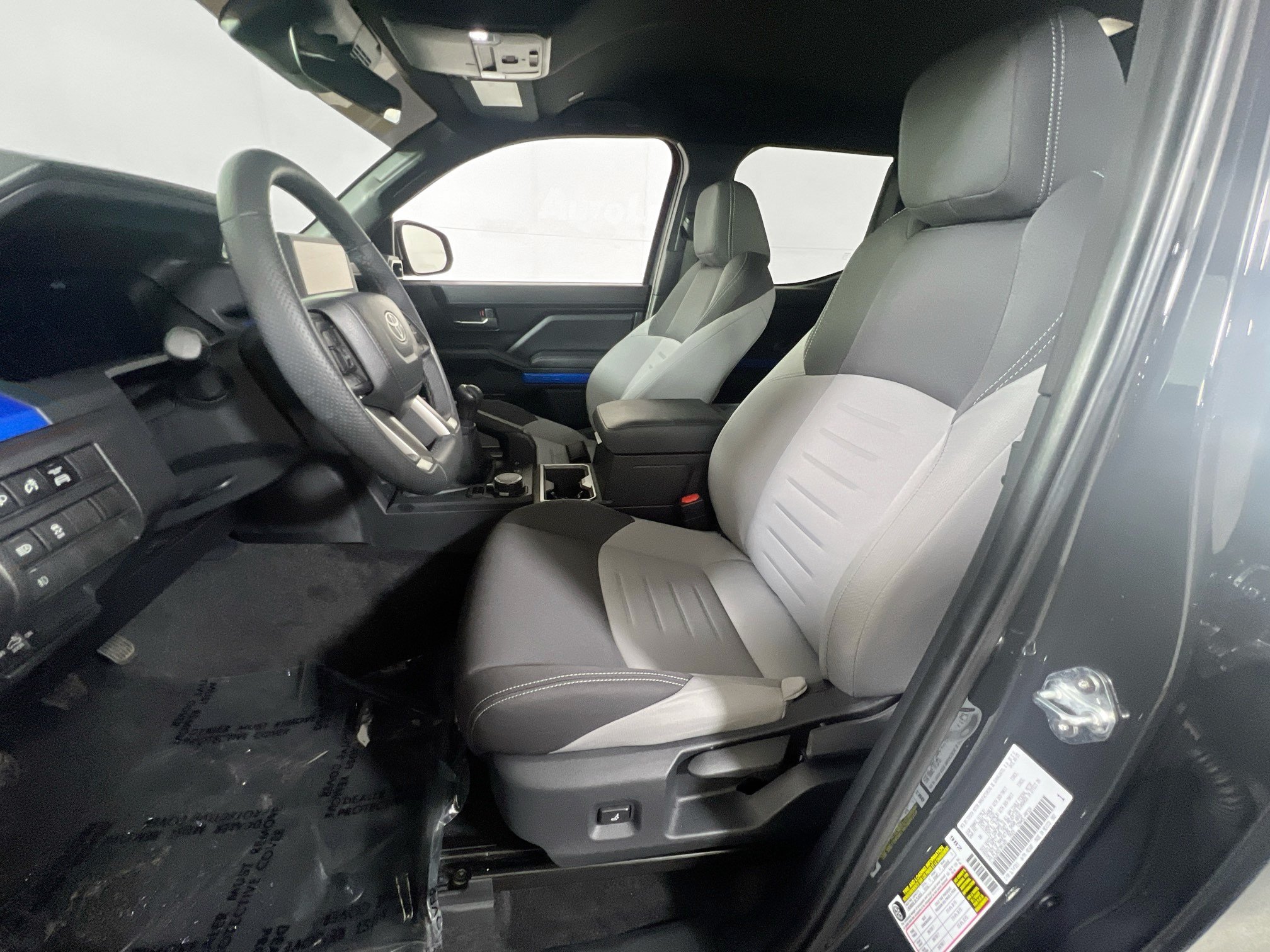 Used 2025 Toyota Tacoma TRD Off-Road AWD/4WD image 20