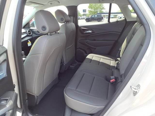 New 2026 Chevrolet Trax ACTIV w/ Driver Confidence Package FWD image 18