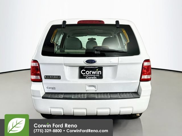 Used 2010 Ford Escape XLS AWD/4WD image 6