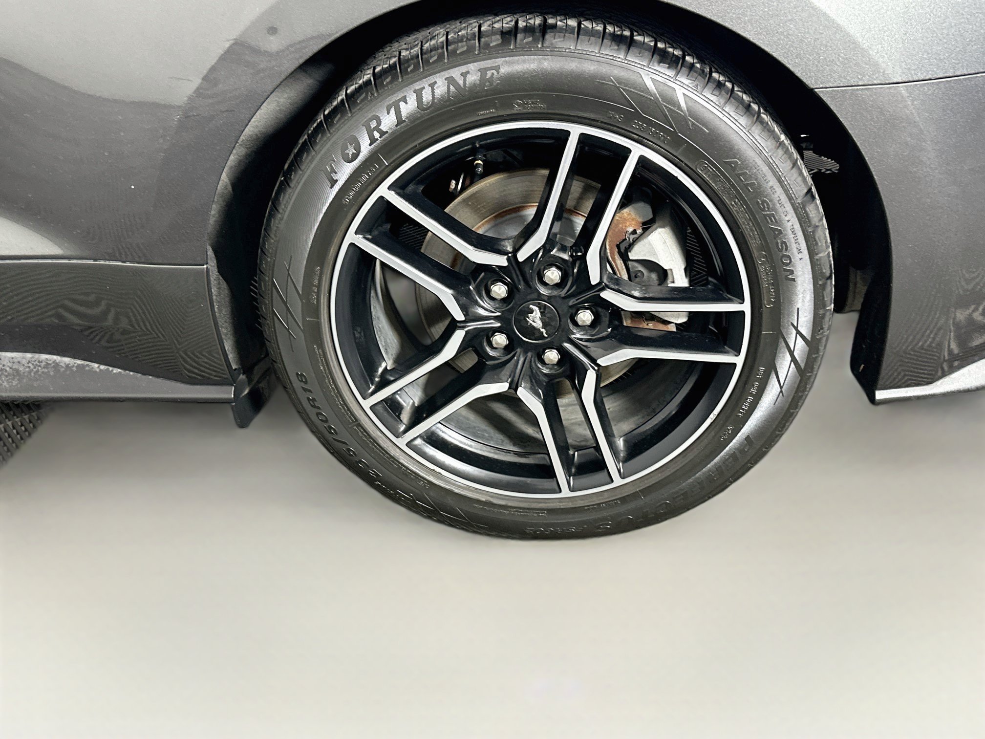Used 2020 Ford Mustang Premium RWD image 11