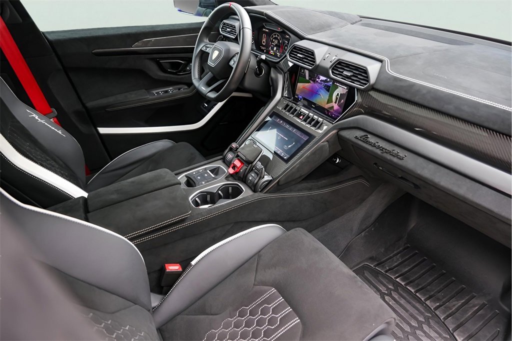 Used 2024 Lamborghini Urus Performante image 30