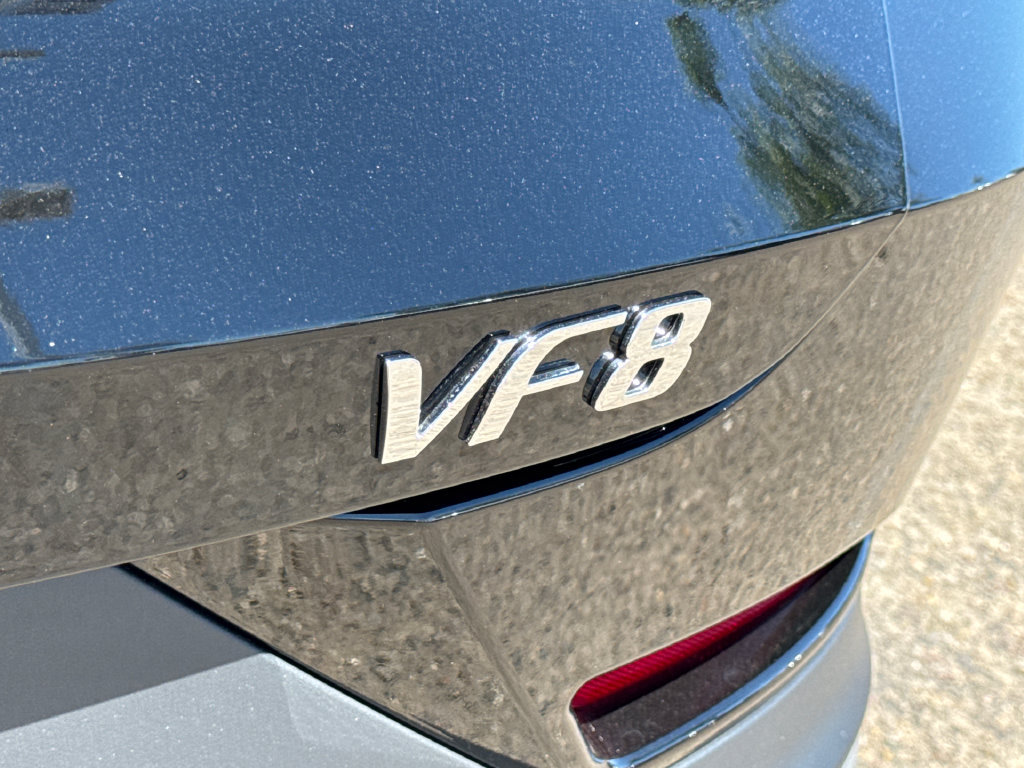 New 2027 VinFast VF 8 Eco AWD/4WD image 11