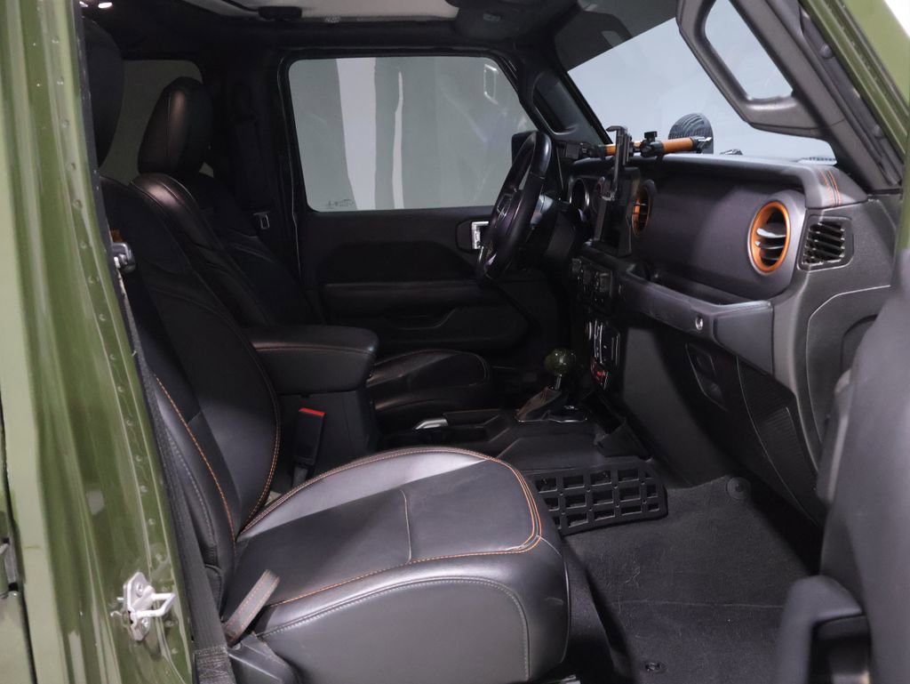 Used 2022 Jeep Gladiator Mojave w/ Cold Weather Group image 21
