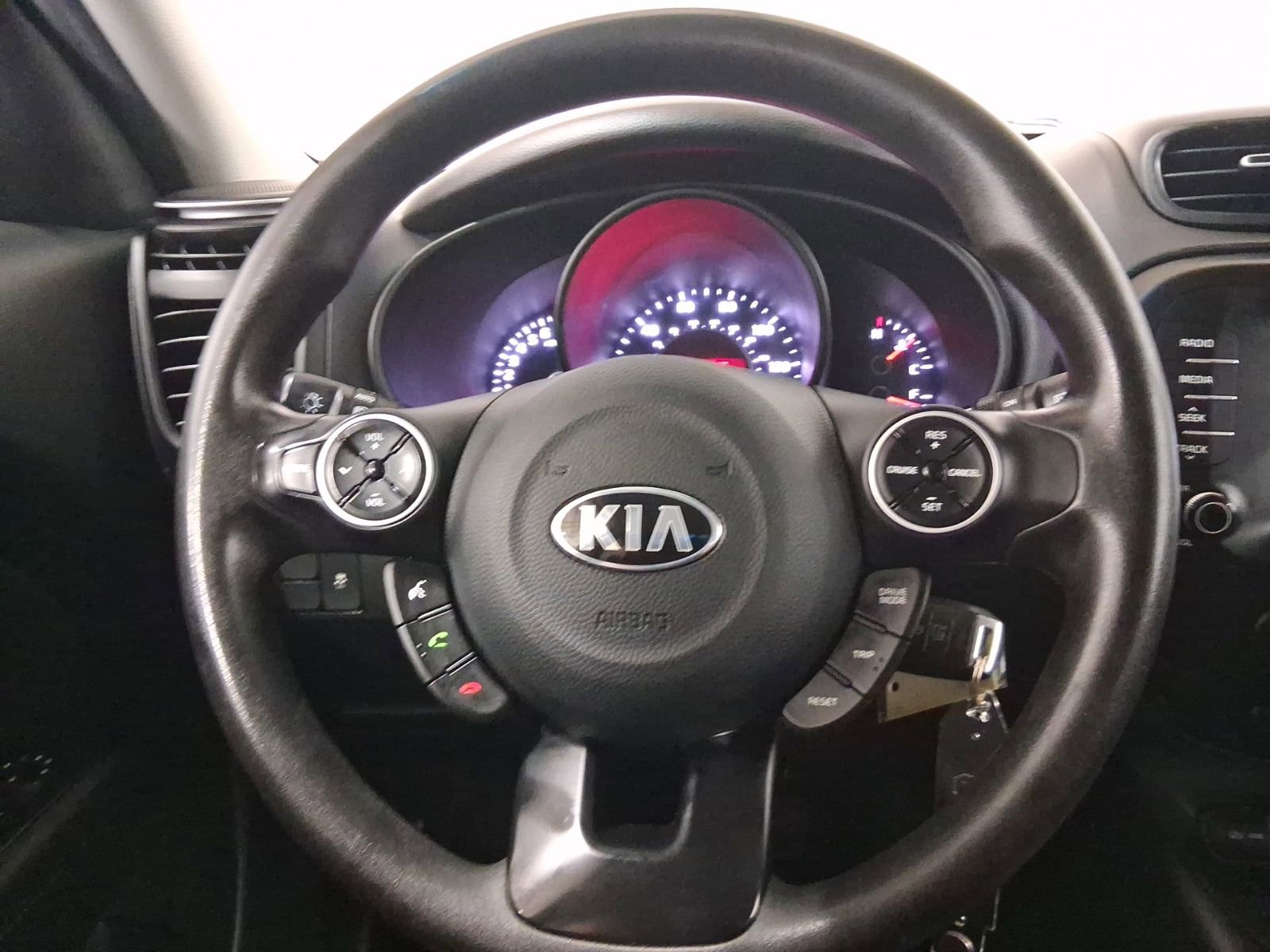 Used 2018 Kia Soul + FWD image 21