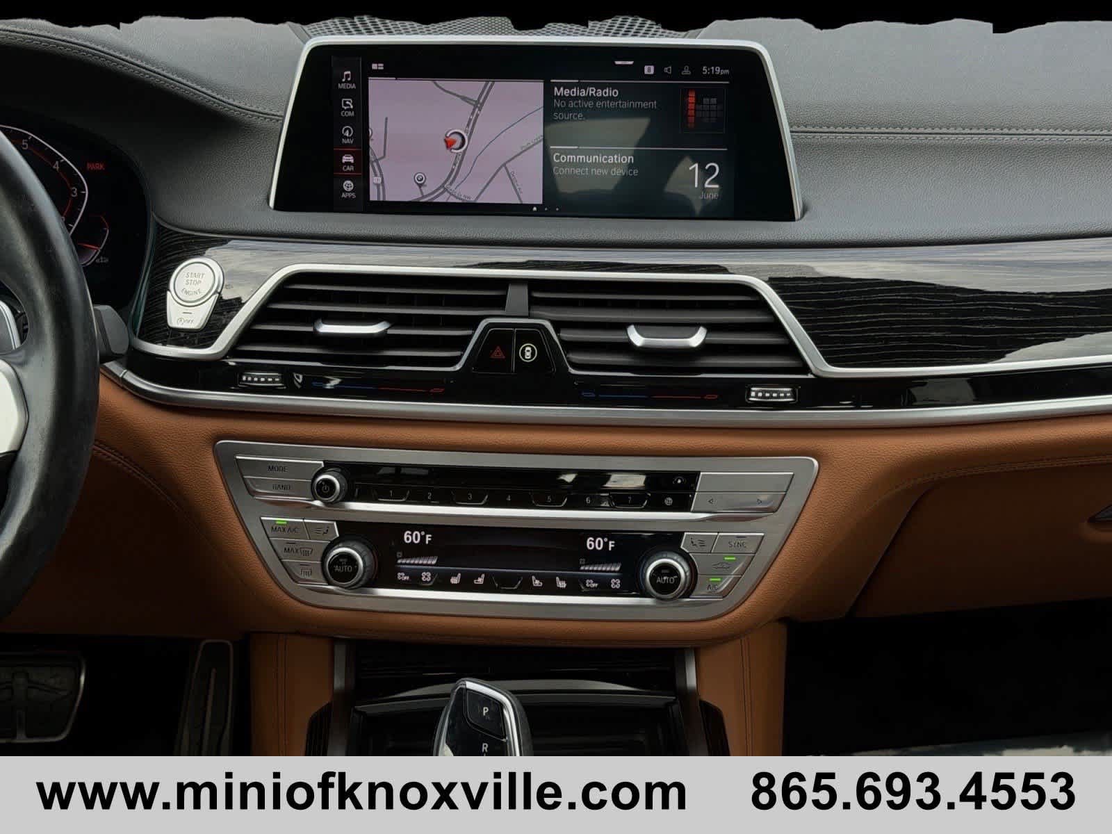 Used 2022 BMW 740i w/ M Sport Package RWD image 20