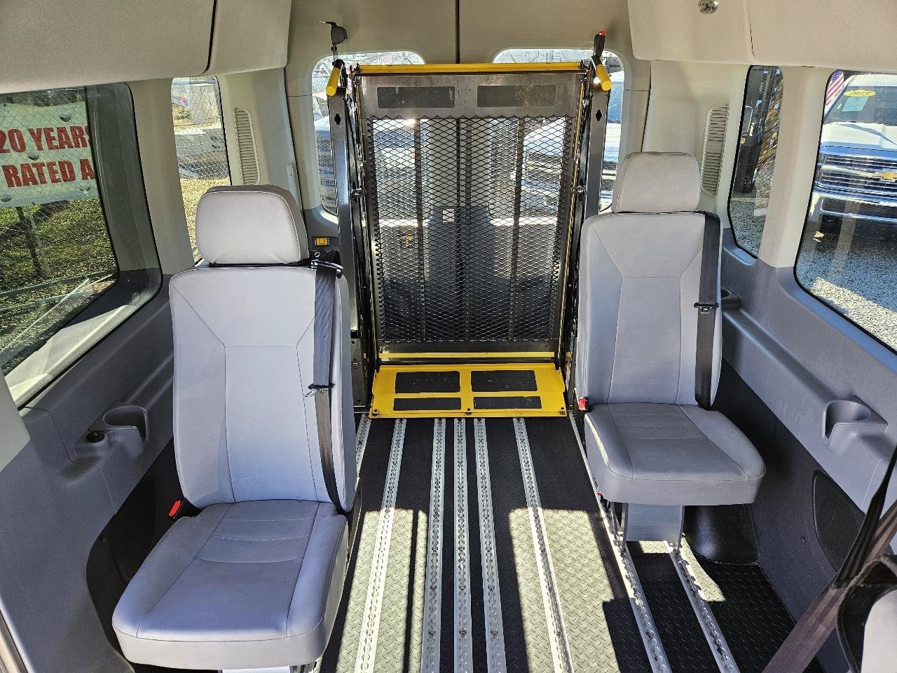 Used 2019 Ford Transit 350 XL RWD image 47