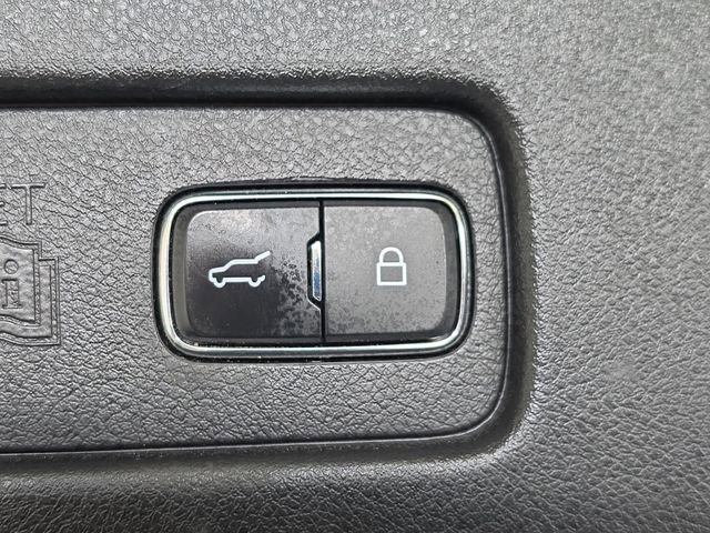 Used 2020 Lincoln Aviator Reserve w/ Equipment Group 201A image 16