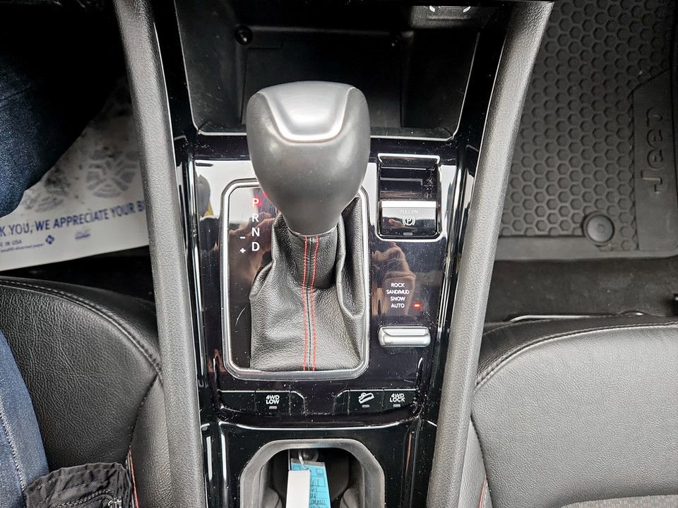 Used 2024 Jeep Compass Trailhawk image 28