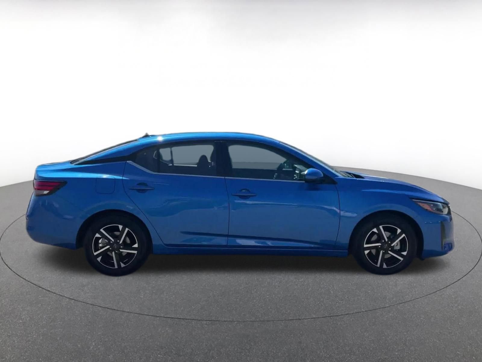 Used 2025 Nissan Sentra SV image 15