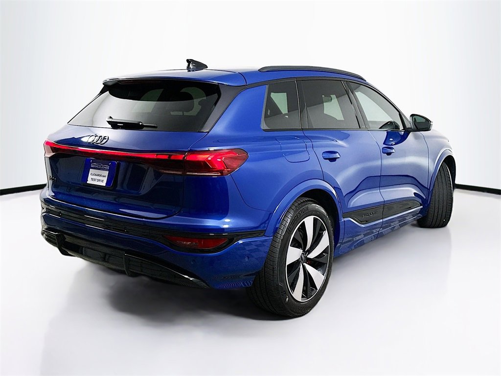 Used 2025 Audi SQ6 e-tron Premium Plus w/ Premium Plus image 7