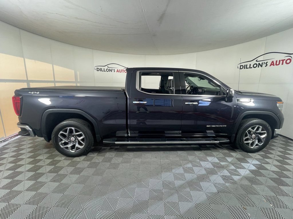 Used 2022 GMC Sierra 1500 SLT w/ SLT Premium Plus Package AWD/4WD image 9