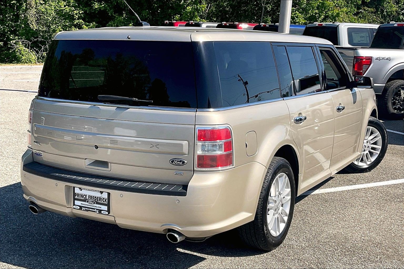 Used 2017 Ford Flex SEL w/ Equipment Group 202A AWD/4WD image 13