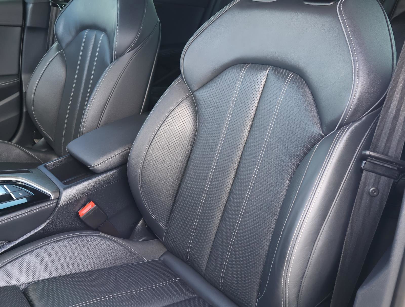 Used 2025 Audi A5 2.0T Premium Plus image 15