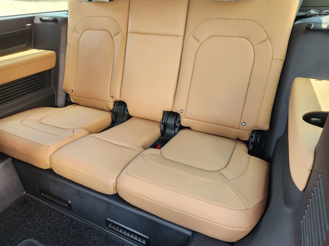 New 2025 Land Rover Defender 130 S image 21