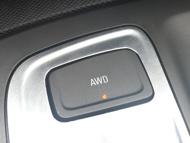 Used 2023 Chevrolet Equinox LT AWD/4WD image 21