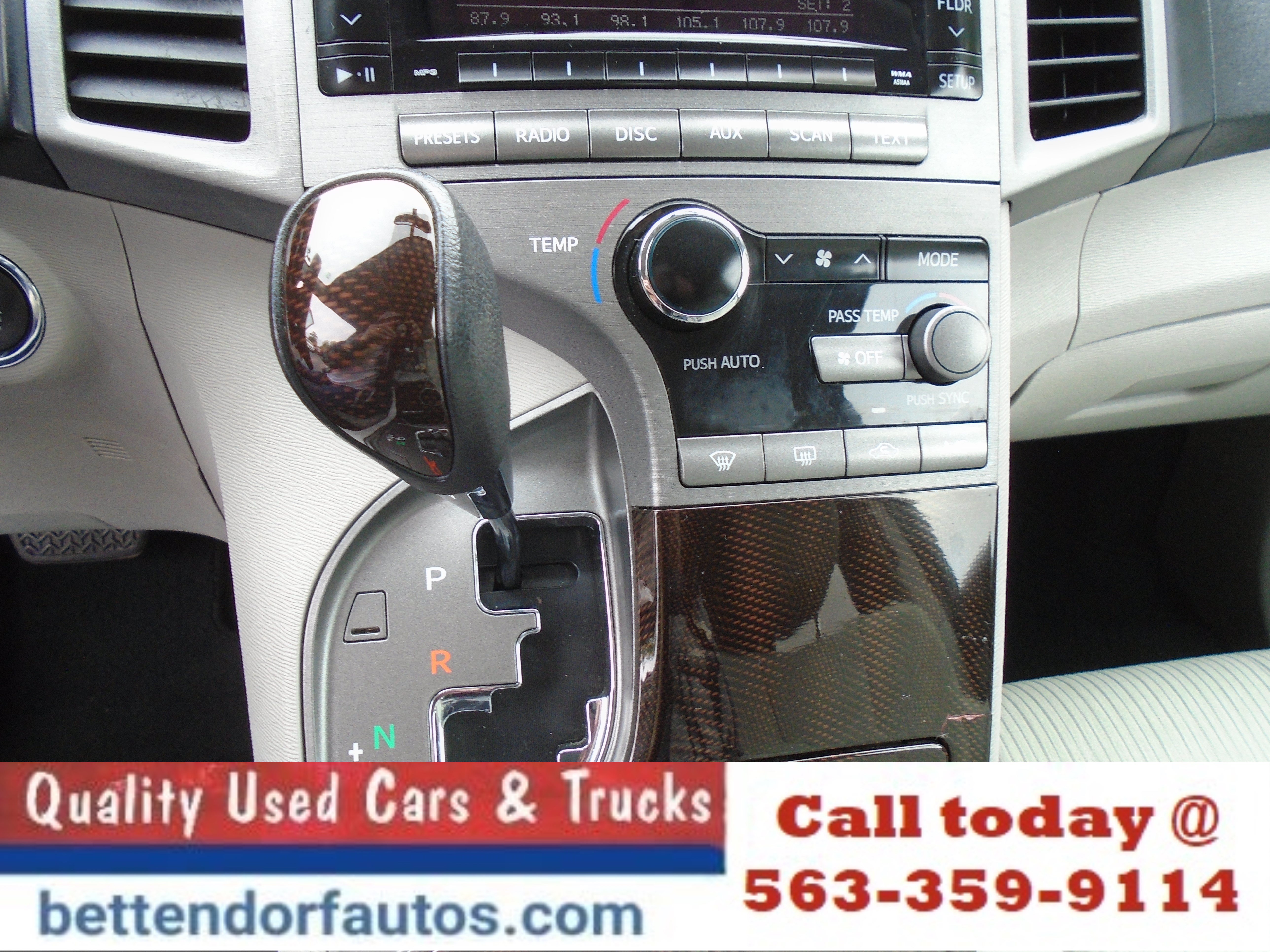 Used 2010 Toyota Venza FWD image 12
