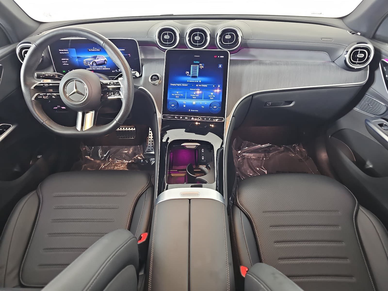 Used 2025 Mercedes-Benz GLC 350e 4MATIC w/ AMG Line image 11