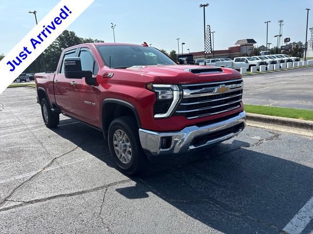 Used 2024 Chevrolet Silverado 2500 LTZ w/ LTZ Convenience Package AWD/4WD image 3