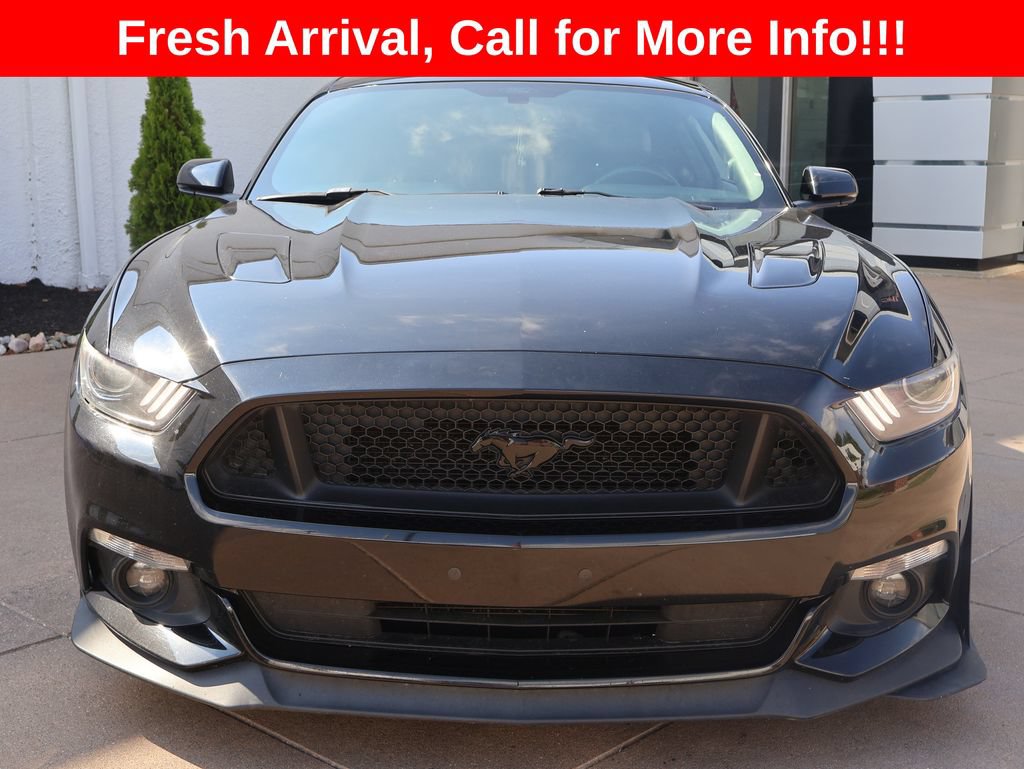 Used 2017 Ford Mustang GT Premium w/ GT Performance Package RWD image 3