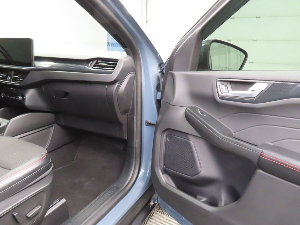 Used 2024 Ford Escape ST-Line Elite image 26