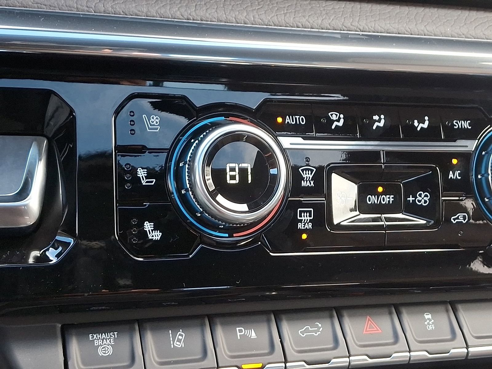 New 2026 GMC Sierra 2500 Denali w/ Denali Reserve Package image 23