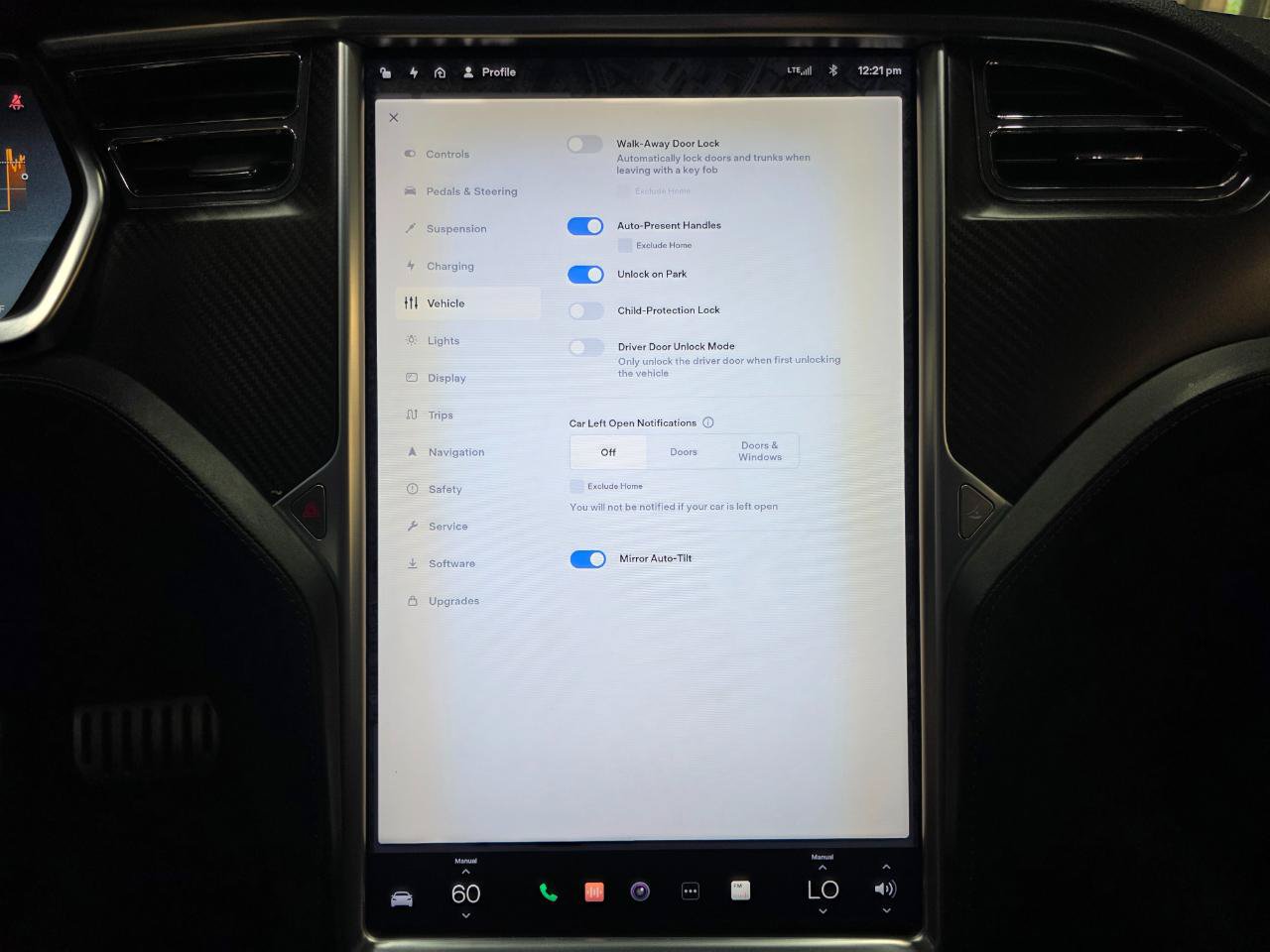 Used 2013 Tesla Model S Performance RWD image 36