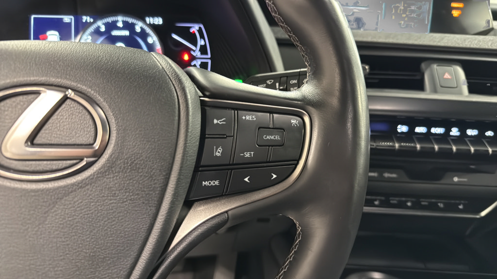 Used 2019 Lexus UX 200 F Sport FWD image 25