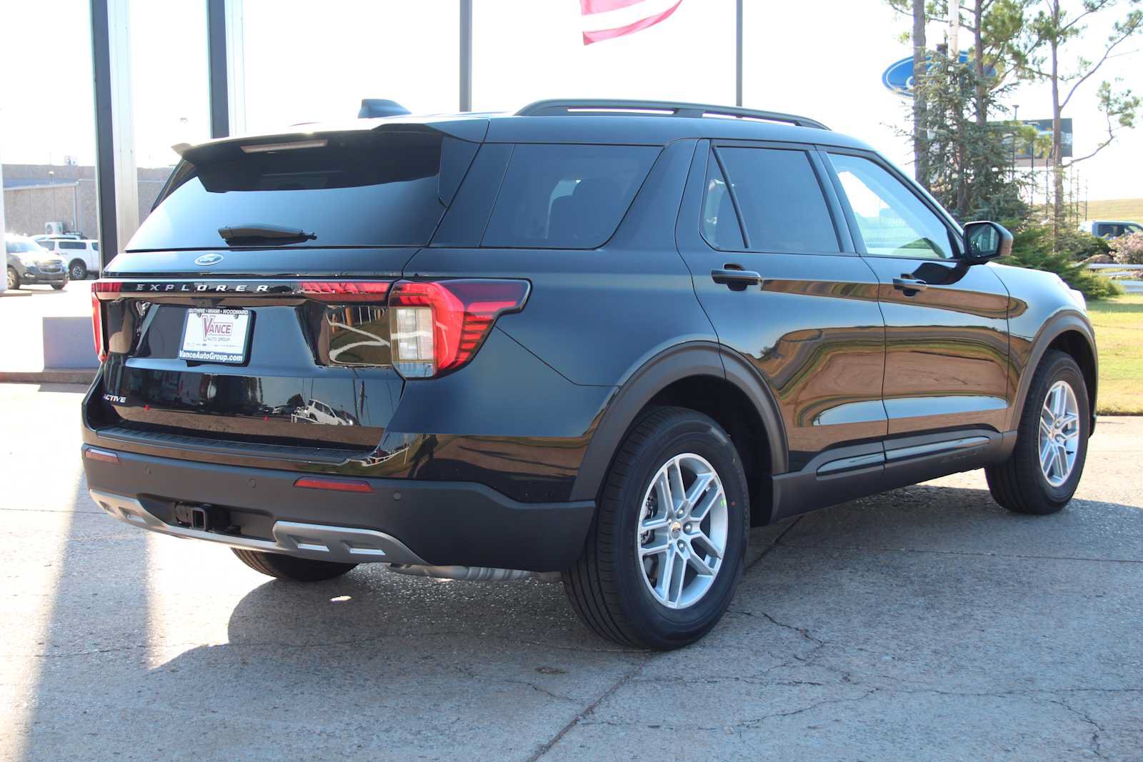 New 2026 Ford Explorer Active w/ Active Comfort Package RWD image 12