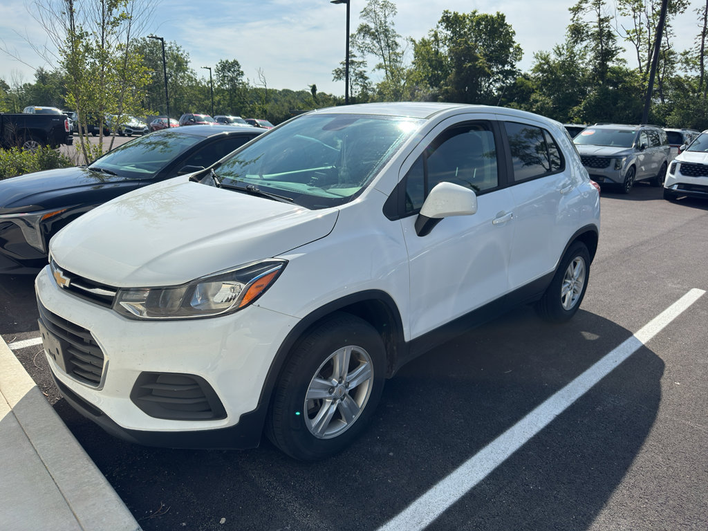Used 2020 Chevrolet Trax LS w/ Tint and Cruise Package AWD/4WD image 2