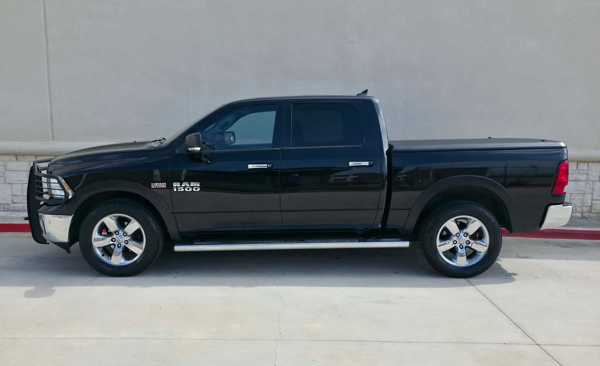 Used 2014 RAM 1500 Lone Star AWD/4WD image 6