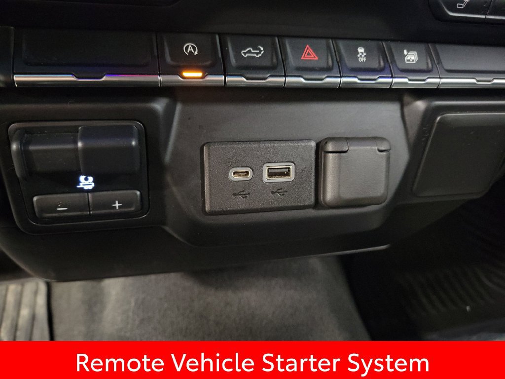 Used 2020 Chevrolet Silverado 1500 RST w/ RST 2.7L Value Package AWD/4WD image 21