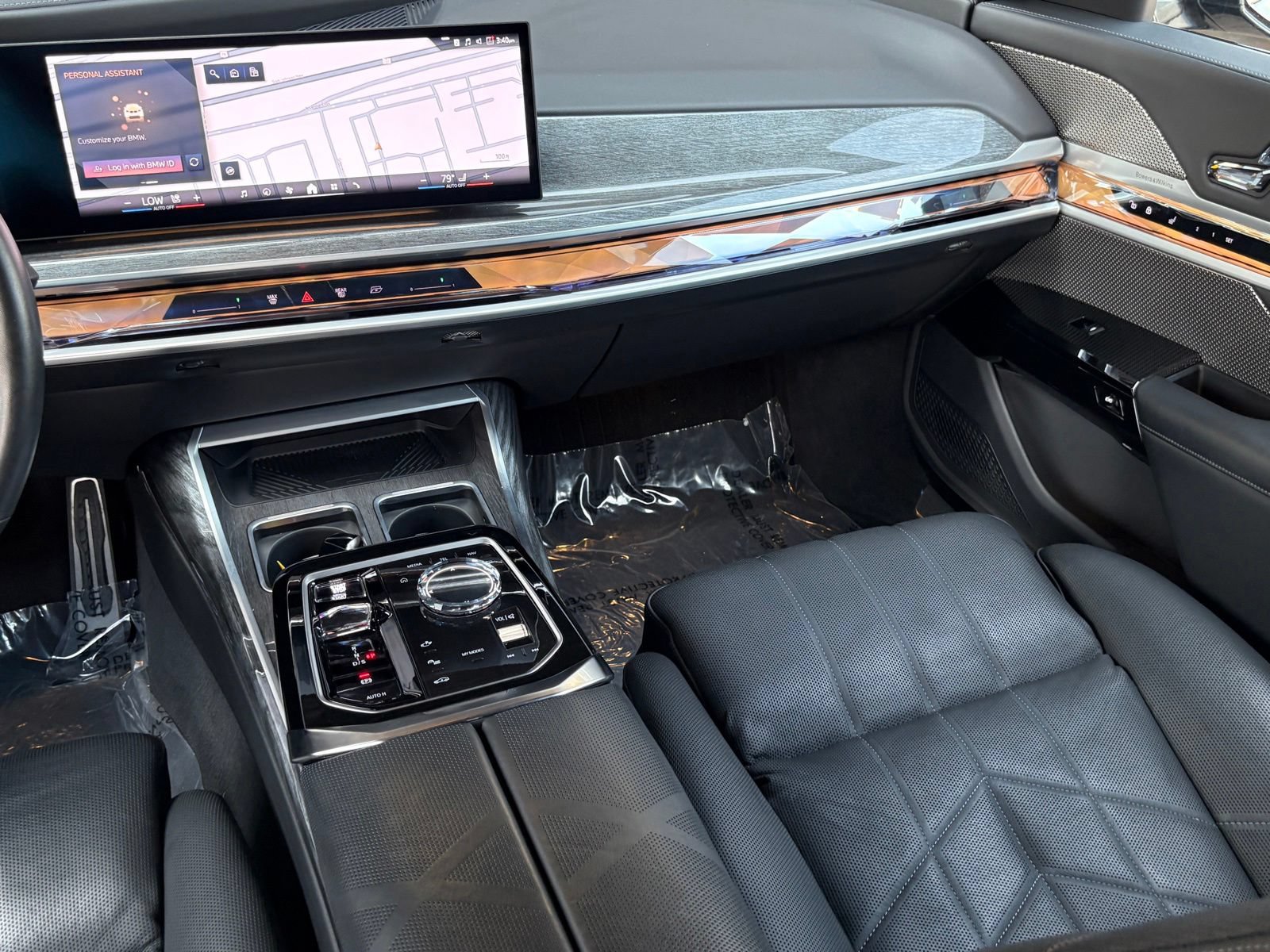 Used 2023 BMW 760i xDrive AWD/4WD image 15