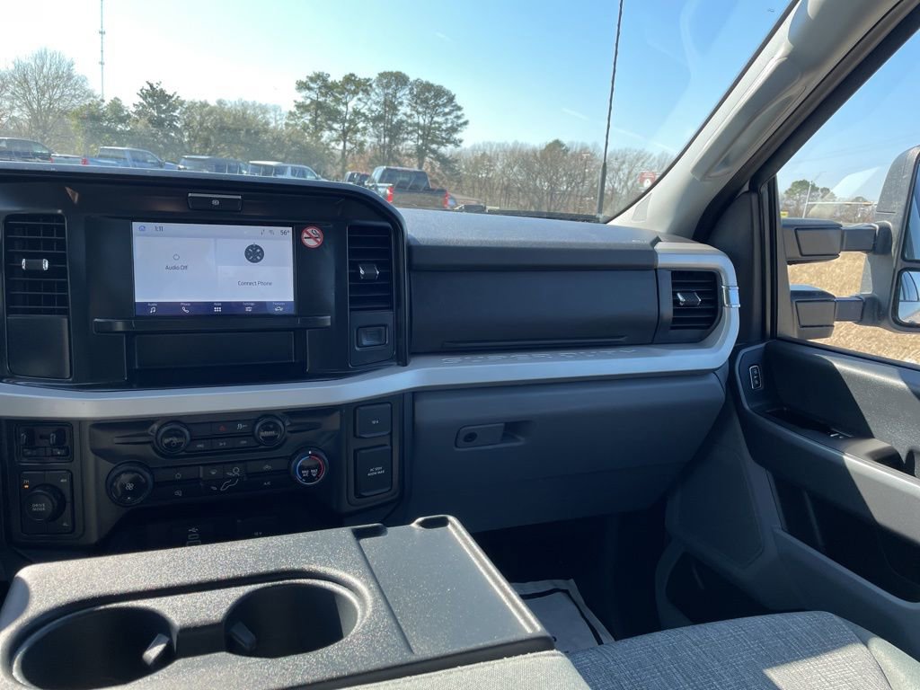 Used 2025 Ford F350 XLT image 25