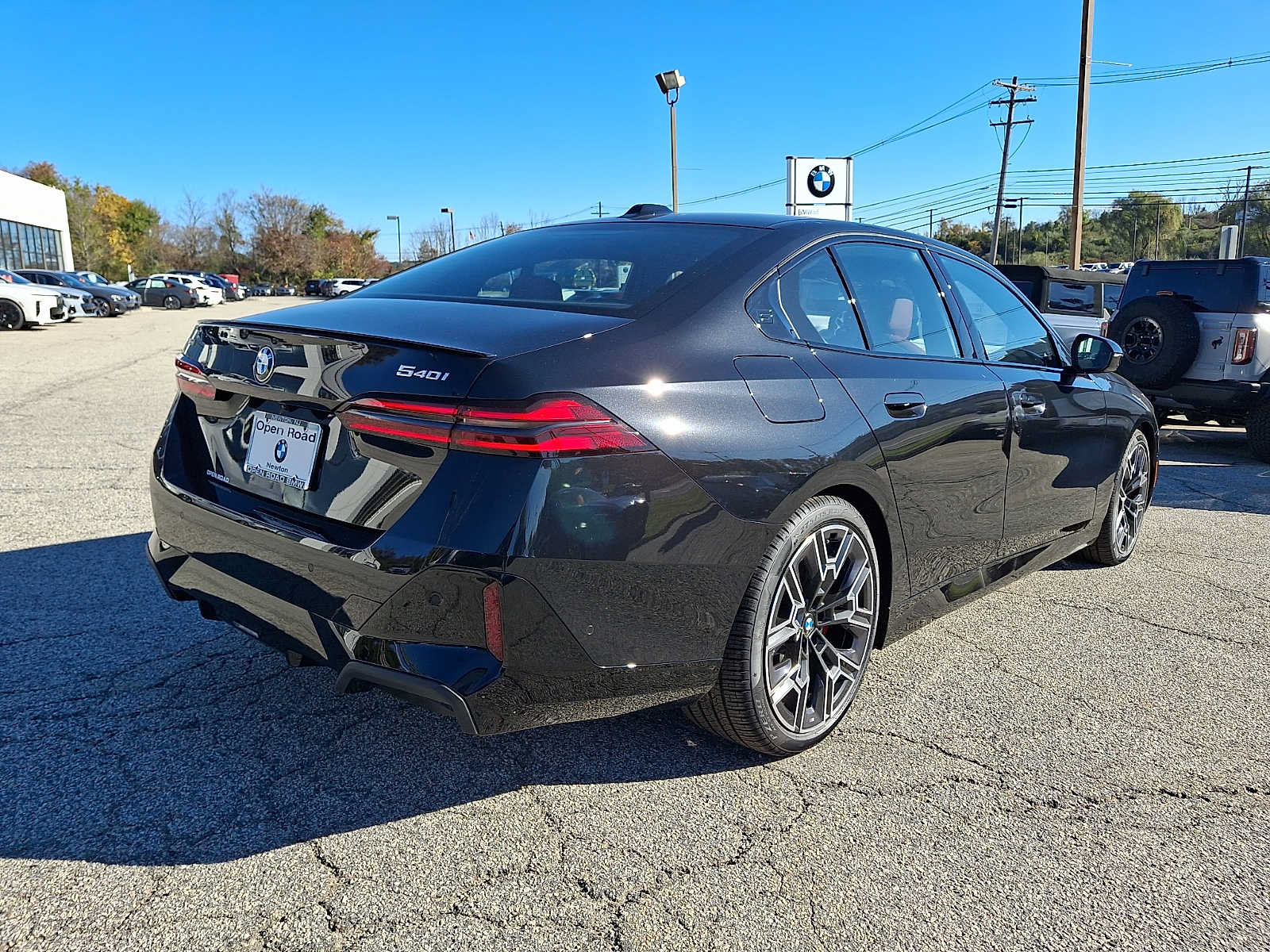 New 2027 BMW 540i xDrive w/ M Sport Package AWD/4WD image 4