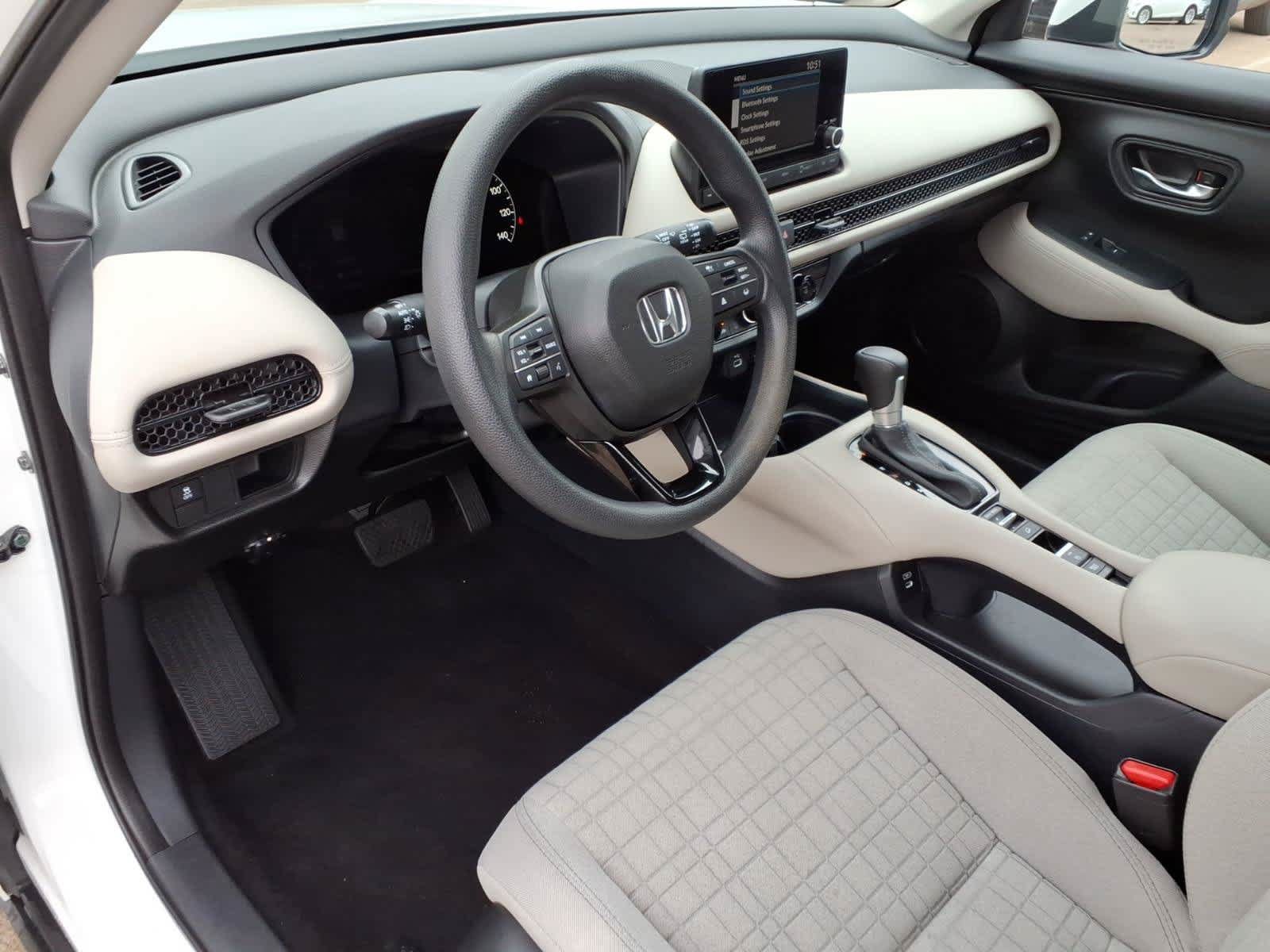 Used 2025 Honda HR-V LX image 13