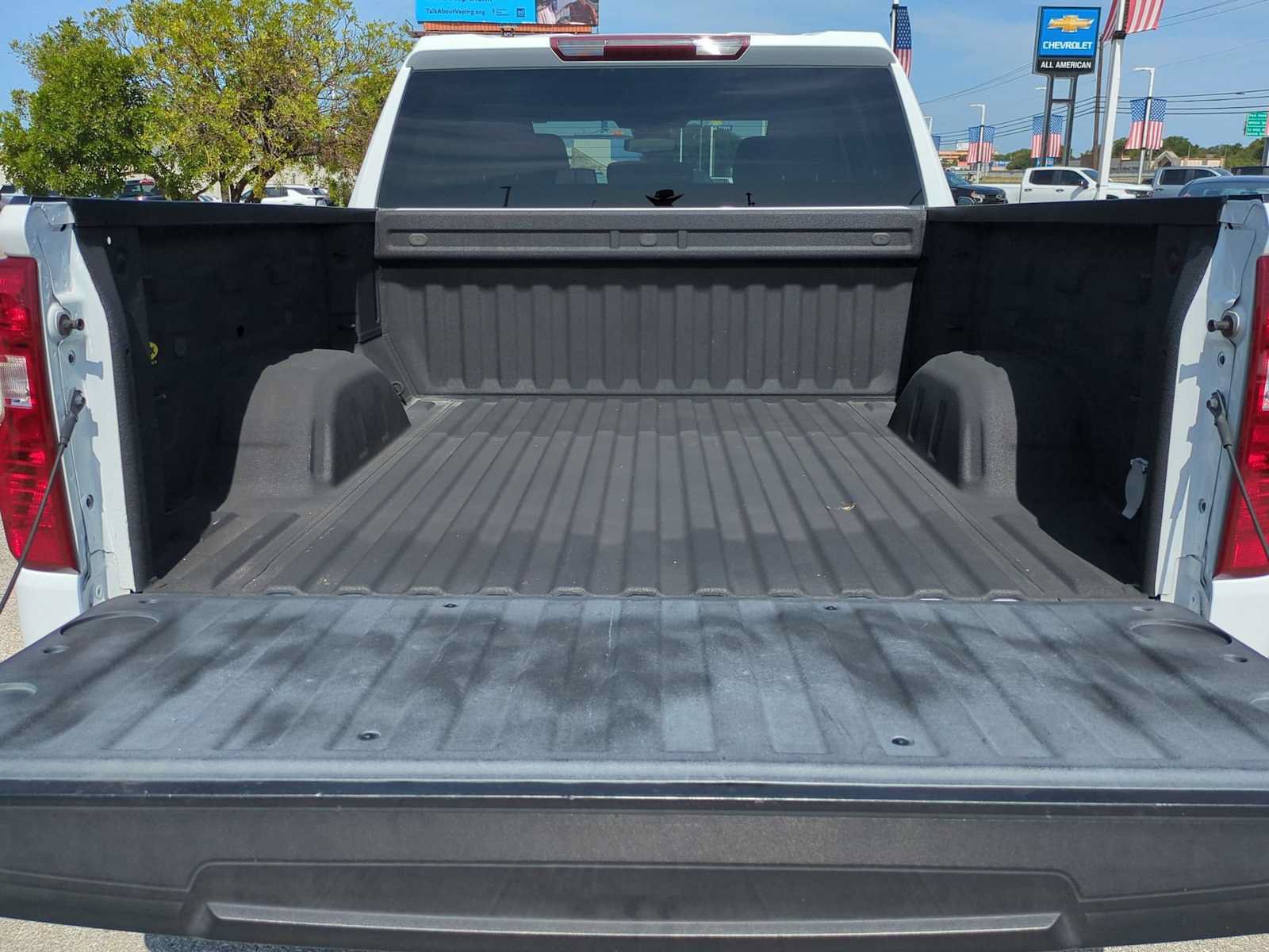 Used 2023 Chevrolet Silverado 1500 LT RWD image 26