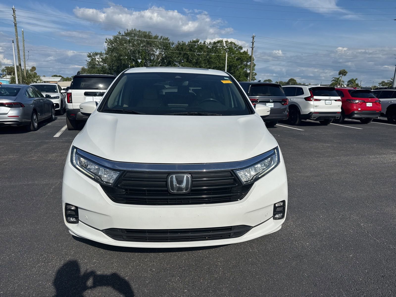 Used 2022 Honda Odyssey Touring image 2