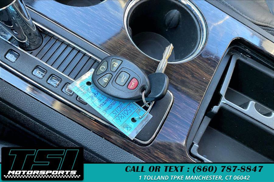Used 2015 Chevrolet Traverse LTZ image 11